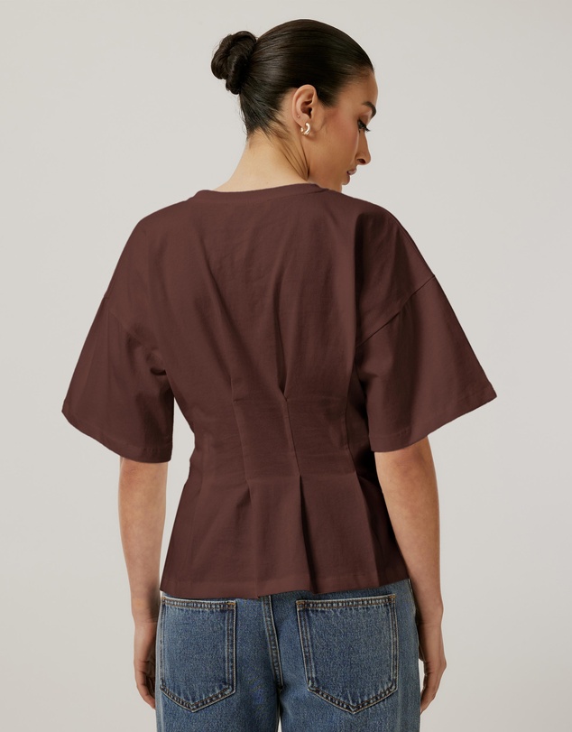 Calli - Tucked T-Shirt