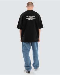 Nena & Pasadena - Outlap Gallery Tee