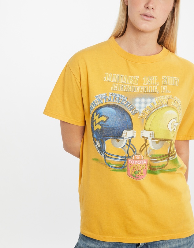 Vintage by The Real Deal - Pre Loved - Vintage NCAA Mountaineers vs Yellow Jackets Gator Bowl Tee