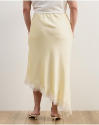 Atmos&Here Curvy - Leoni Asymmetric Lace Satin Skirt