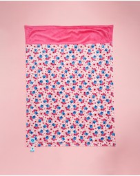 itti bitti - Travel Blanket - Hanako with Fuschia