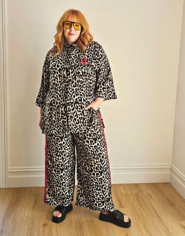 Hope & Harvest - Elio Pants Leopard Print w Red Stripe