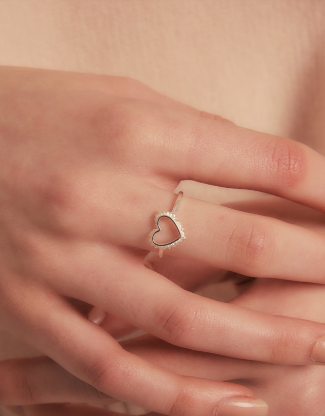 Karen Walker - Flaming Heart Ring