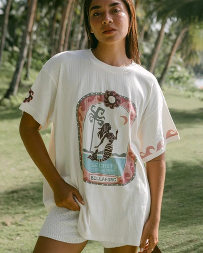 Billabong - Womens Secret Beach T-Shirt