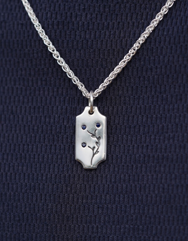 SUE THE BOY - Violets Are Blue Pendant