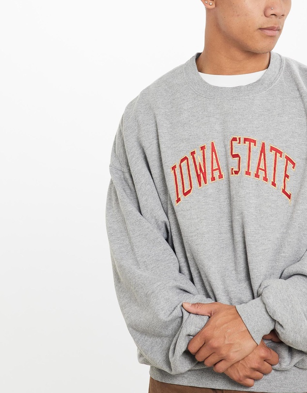Vintage by The Real Deal - Pre Loved - Vintage Iowa State Sweatshirt