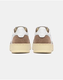 Autry - Medalist Low Sneakers - Women's