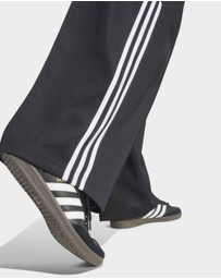 adidas Originals - OVERSIZED TRACK PANTS Mens