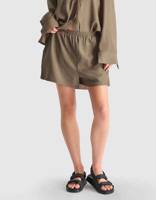 Decjuba - D-Luxe Textured Shorts