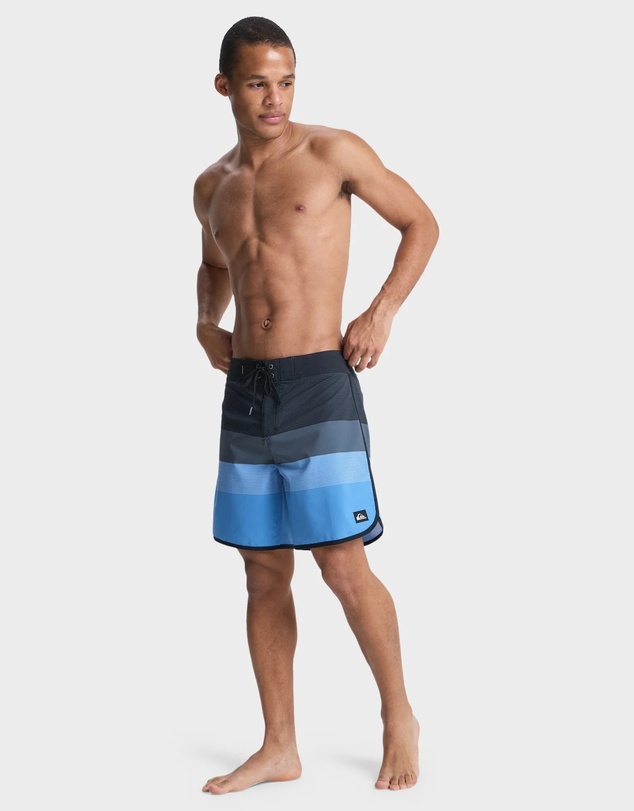 Quiksilver - Mens Surfsilk Scallop 18