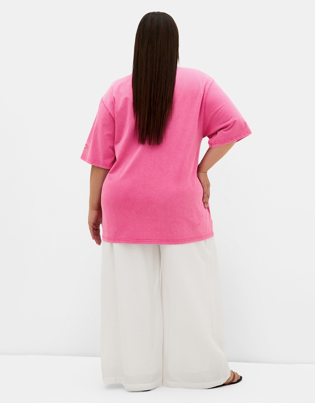 City Chic - Plus size Flaming Heart Cotton Tee - pink stone wash