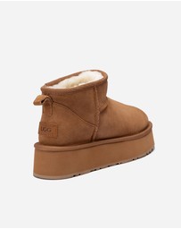 Ozwear Connection Uggs - Ugg Classic Platform Knit Logo Ultra Mini Boots (Water Resistant)(4cm)