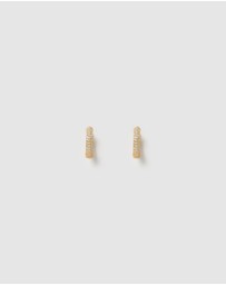 Izoa - Brit Small Huggie Earrings