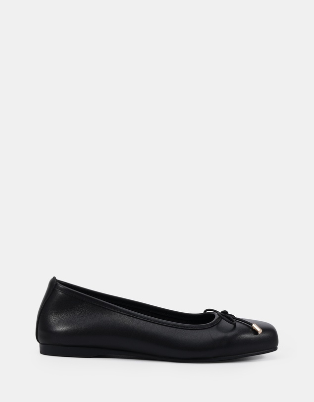 Clarks - Yumi Black