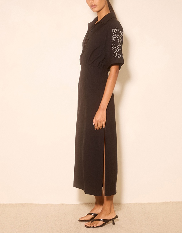 MON RENN - Zahra Embroidered Midi Dress
