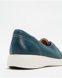 Mia Vita - Bridgette Slip-On Sneaker - Denim
