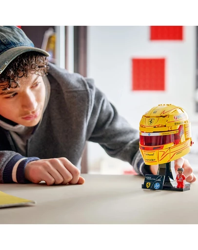 LEGO - 43022 Scuderia Ferrari Lewis Hamilton Helmet