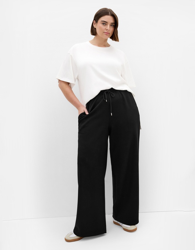City Chic - Plus size Mae Wide Leg Jogger - black