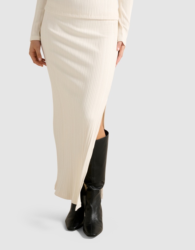 Forever New - Maribella Ribbed Maxi Skirt
