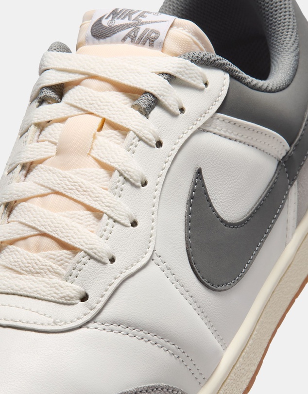 Nike - Air Jordan Skyline Low LE - Men's