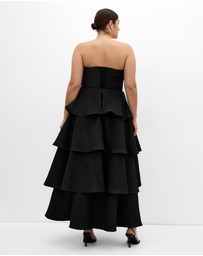 City Chic - Plus size Elizabeth Tiered Frill Maxi Dress - black