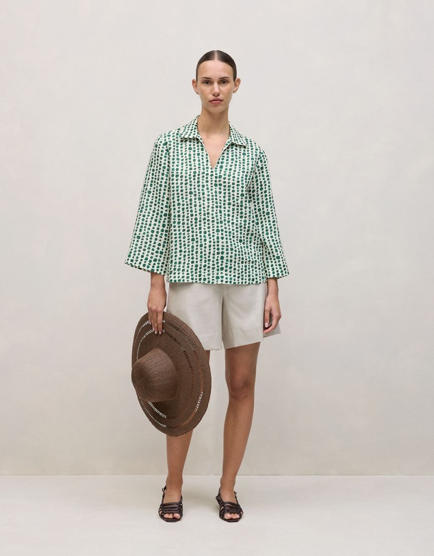 Trenery - Brush Spot Linen Popover Shirt in True Green