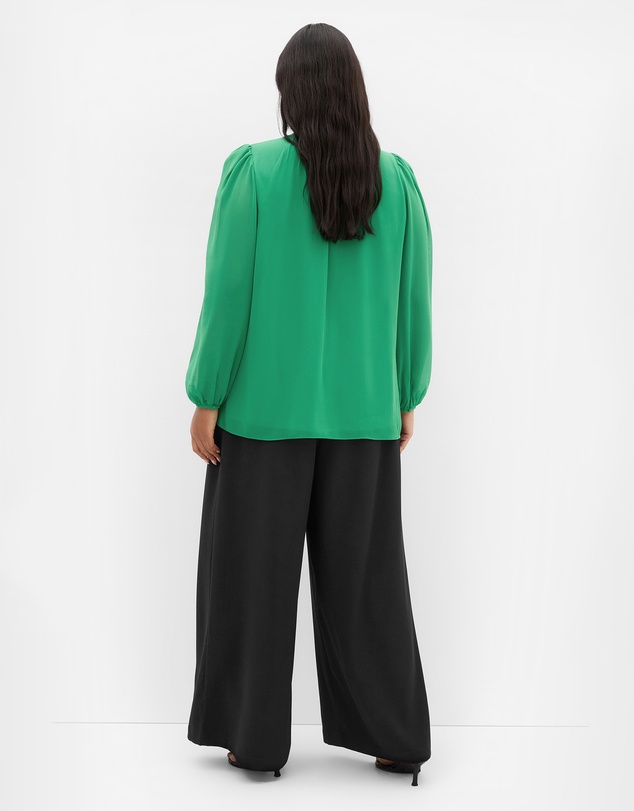 City Chic - Plus size Kelly Sheer Sleeve Top - kelly green