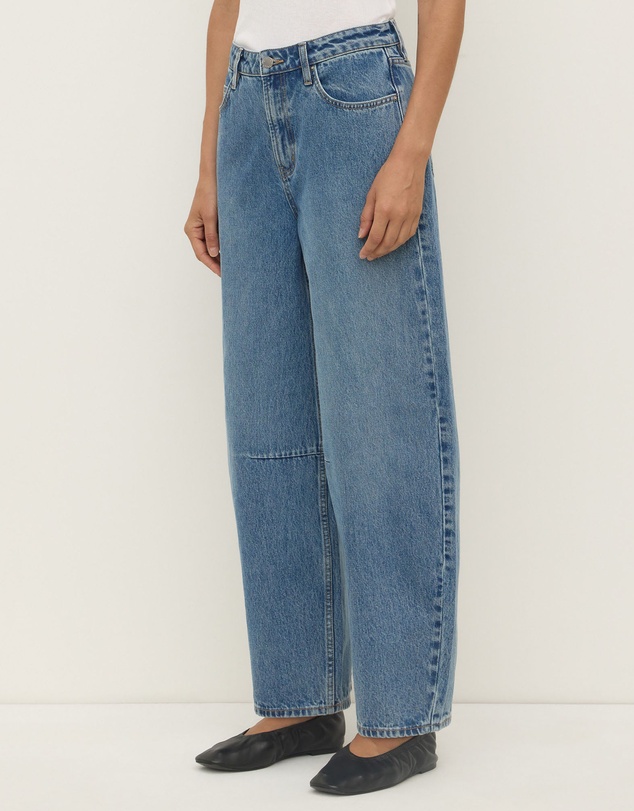 Assembly Label - High Rise Barrel Jeans