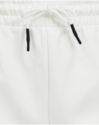 adidas Sportswear - W Z.N.E. Shorts