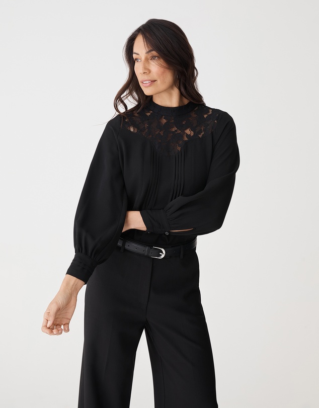 Forcast - Fiora Lace Yoke Blouse