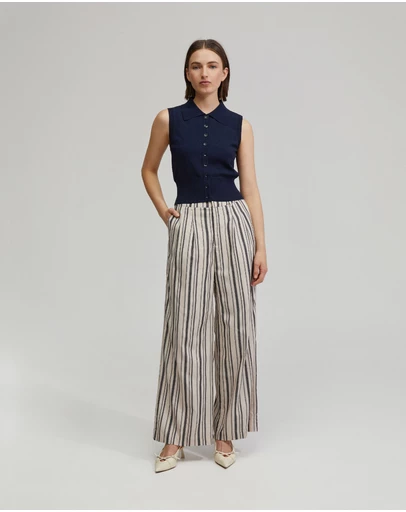 Oxford - Rae Polo Neck Buttoned Knit Top