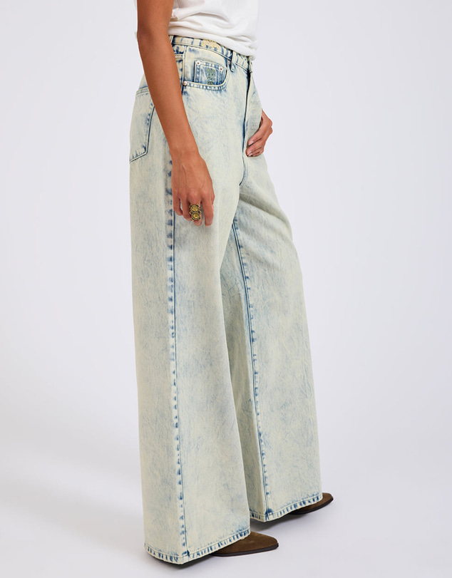 ONE TEASPOON - Love Machines Mid Waist Super Wide Leg Denim Jeans - Ambrosia Blue