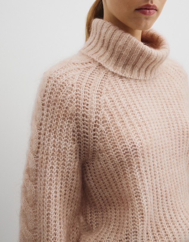 Country Road - Lofty Merino Wool Funnel Neck Knit