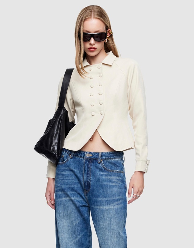 Lioness - Form Jacket