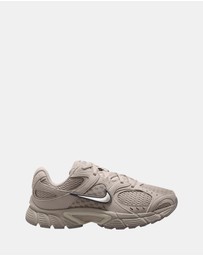 Nike - V5 RNR - Women's