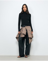 AERE - Lena Mockneck T-Shirt