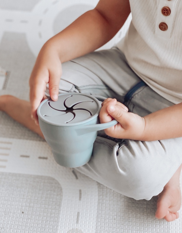 Bare The Label - Collapsible Silicone Snackie Cup