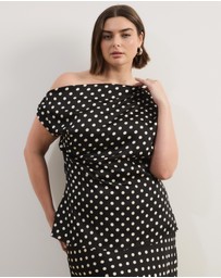 Atmos&Here Curvy - Lowen Satin Off Shoulder Top