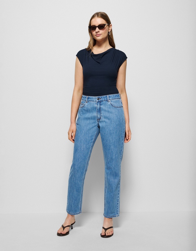 Commonry - The Mid Rise Slim Jean
