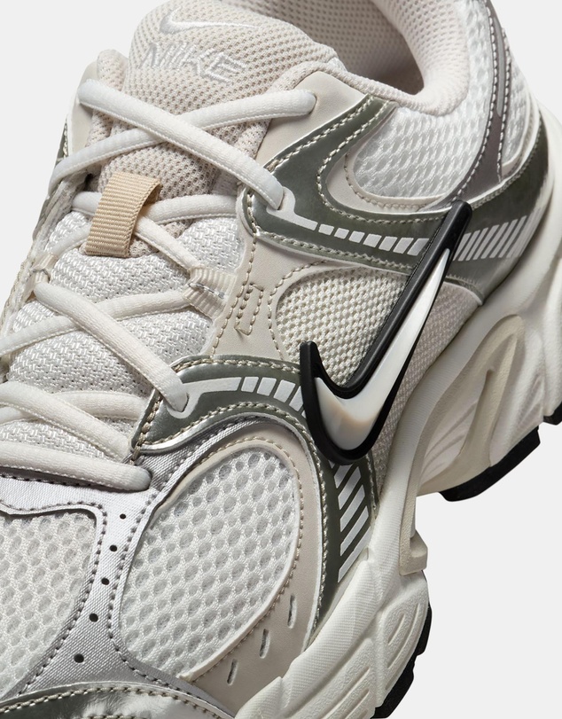 Nike - V5 RNR - Women's