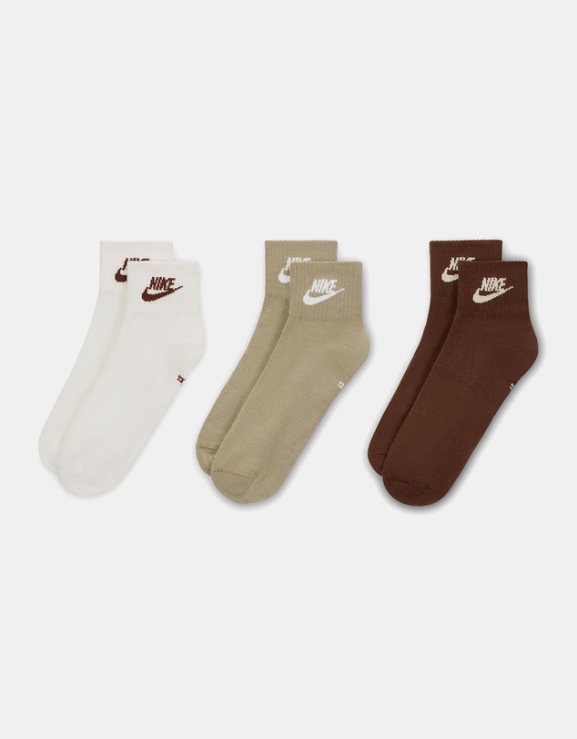 Nike - Nike Everyday Essential Ankle Socks (3 Pairs)