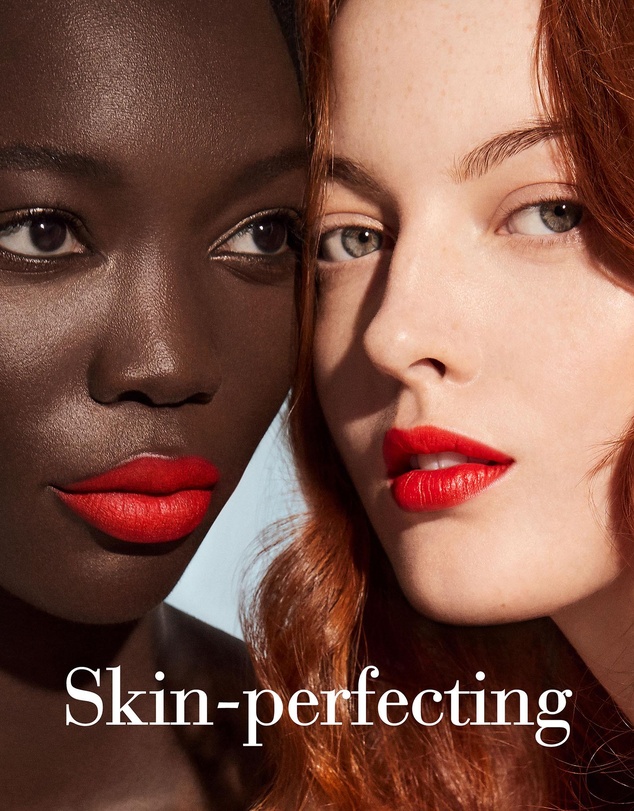 Elizabeth Arden - Flawless Finish Skincaring Foundation