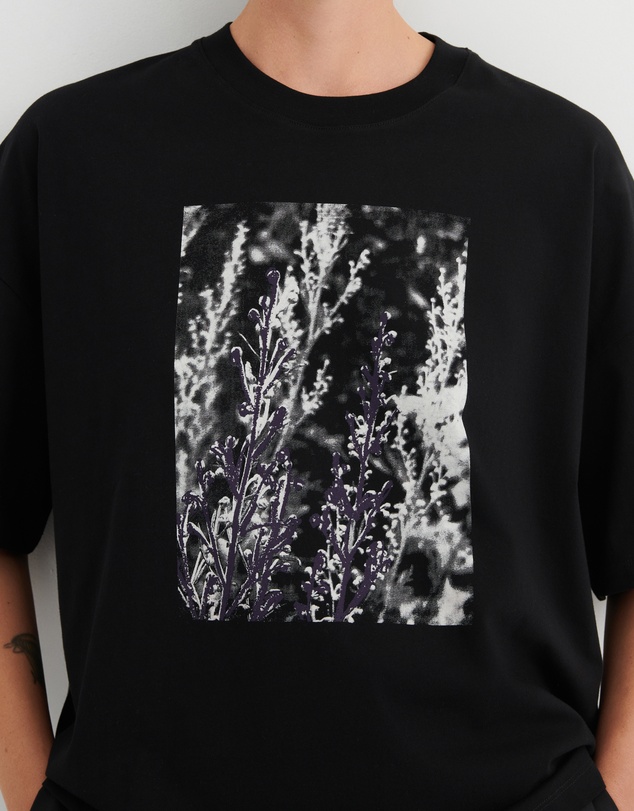 Kowtow - Scene Tee