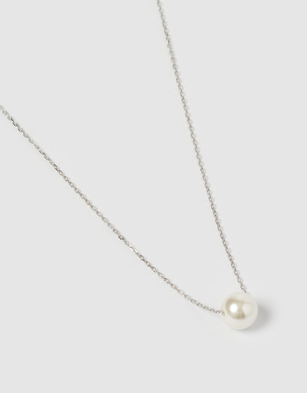 Izoa - Delicate Freshwater Pearl Necklace