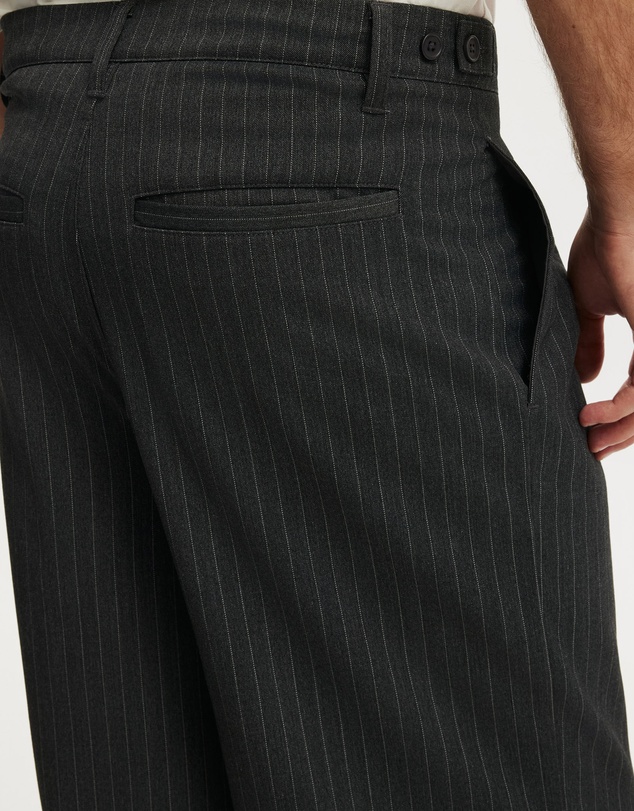 Cotton On - Super Baggy Pleated Pant