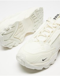 Nike - TC 7900 - Women's