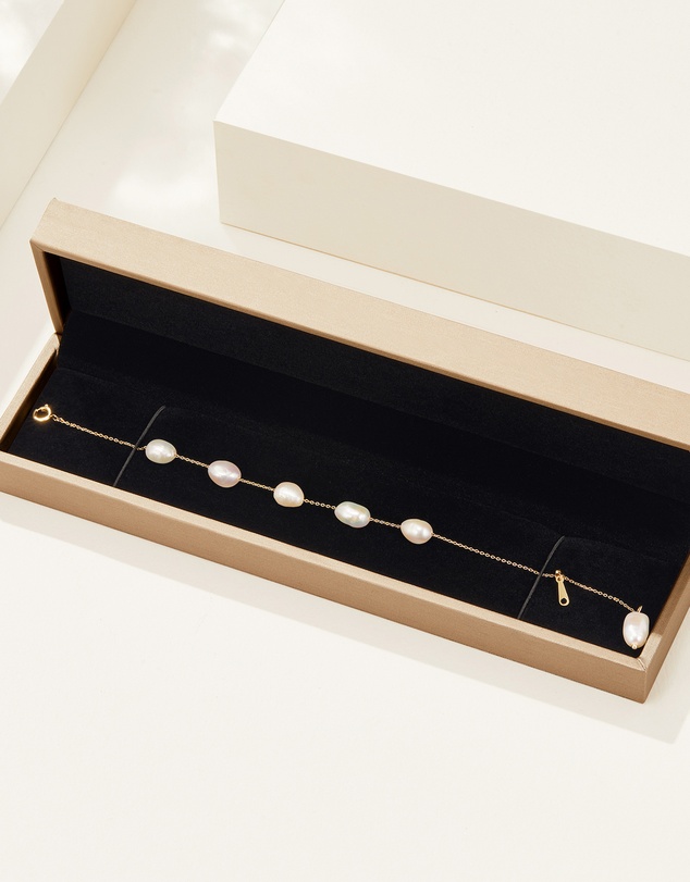 Mestige - Monaco Freshwater Pearl Bracelet - 18K Gold Plated