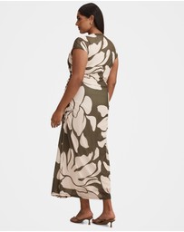 Forever New Curve - Allegra Curve Mesh Midi Dress