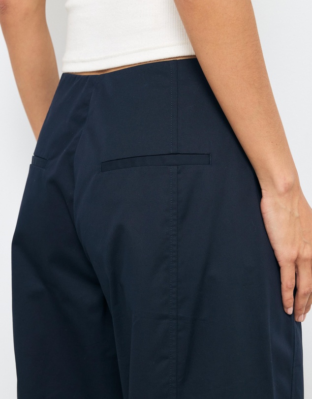 AERE - Organic Cotton Barrel Leg Trousers