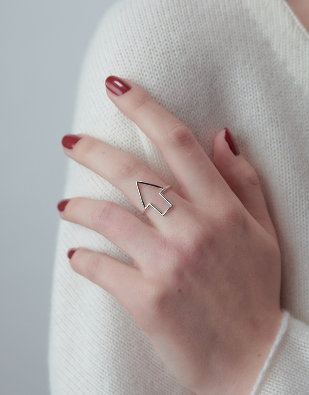 Karen Walker - Runaway Arrow Ring